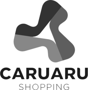 caruarushoppinhopretoebranco